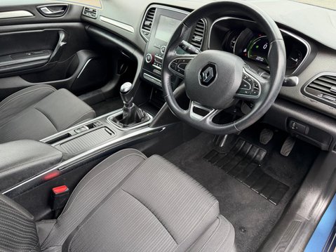 Renault Megane 1.3 TCe Iconic Euro 6 (s/s) 5dr 14