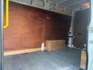 Volkswagen Crafter CR35 140 ps Tdi L2 H2 Trendline Panel Van - No VAT 9