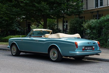 Rolls-Royce Corniche IV 4