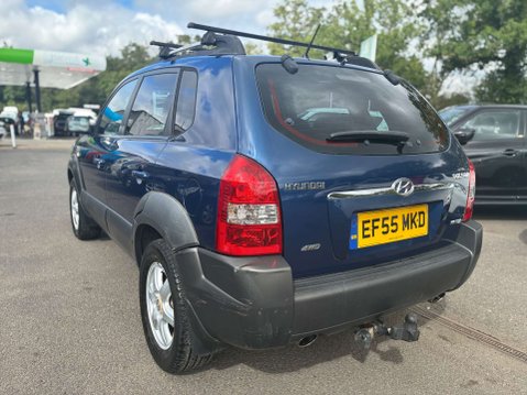 Hyundai TUCSON 2.7 V6 CDX SUV 5dr Petrol Automatic (237 g/km, 173 bhp) 6