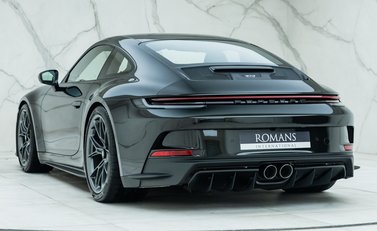 Porsche 911 GT3 Touring (992) 11