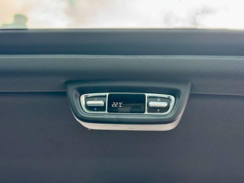 Mercedes-Benz V Class 2.2 V220d AMG Line MPV 5dr Diesel G-Tronic+ Euro 6 (s/s) 7 Seat (163 ps) 98