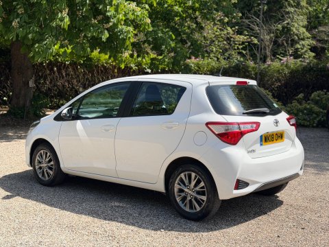 Toyota Yaris 1.5 VVT-i Icon Euro 6 5dr 4