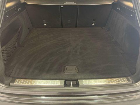 Mercedes-Benz EQC EQC 400 80kWh AMG Line (Premium) SUV 5dr Electric Auto 4MATIC (408 ps) 41