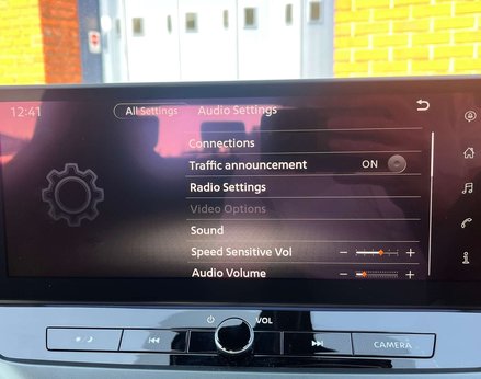 Nissan Juke 1.0 Juke Acenta Premium DiG-T 5dr 41