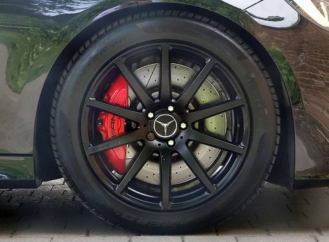 Mercedes-Benz S63 AMG Coupe 15