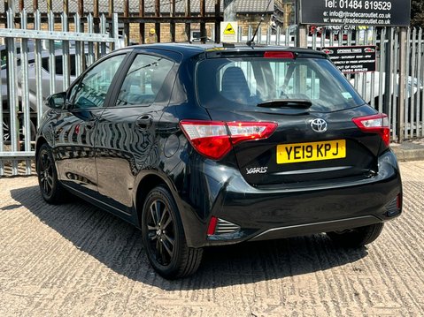 Toyota Yaris VVT-I ACTIVE 12