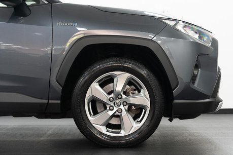 Toyota Rav4 2.5 VVT-h GPF Design SUV 5dr Petrol Hybrid CVT Euro 6 (s/s) (218 ps) 32