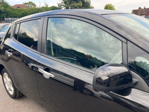 Nissan LEAF 30kWh Acenta Auto 5dr 15