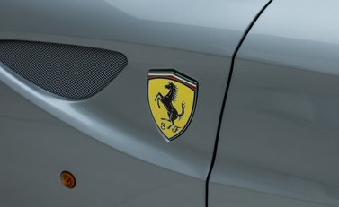 Ferrari FF 35