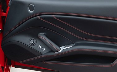 Ferrari California T Handling Speciale 26