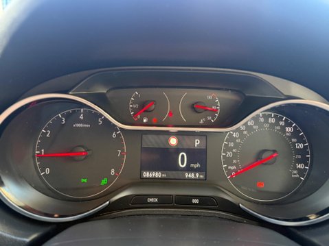 Vauxhall Grandland X 1.2 Turbo SRi Nav Auto Euro 6 (s/s) 5dr 26