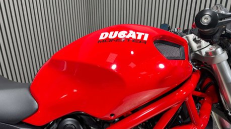 Ducati Monster 696 2011 ONLY 5K SERVICED WARRANTY 696CC LONG MOT VERY CLEAN NAKED 15