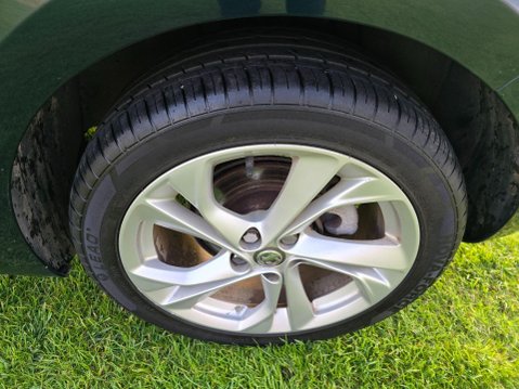 Vauxhall Astra 1.4i SRi Euro 6 5dr 29
