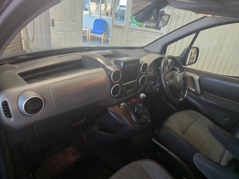 Citroen Berlingo Multispace PURETECH FLAIR S/S 29