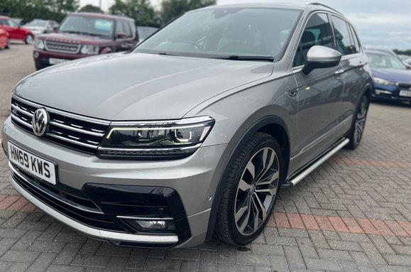 Volkswagen Tiguan R-LINE TECH 2.0 TDI 4MOTION DSG AUTO 11