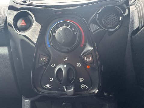 Citroen C1 1.0 VTi Feel Euro 6 (s/s) 5dr 10