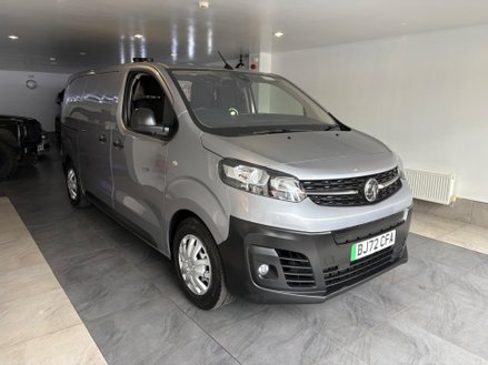 Vauxhall Vivaro 3100 75kWh Dynamic Auto L1 H1 6dr (7.4kW Charger)