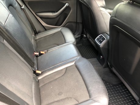 Audi Q3 2.0 TDI QUATTRO S LINE Manual with Good Service History 15
