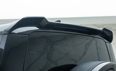 Land Rover Defender 90 V8 P525 URBAN 42