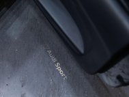 Audi R8 5.2 FSI V10 Spyder 2dr Petrol S Tronic quattro Euro 6 (s/s) (570 ps) 69