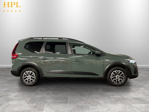 Dacia Jogger 1.0 TCe Expression MPV 5dr Petrol Manual Euro 6 (s/s) (110 ps) 8