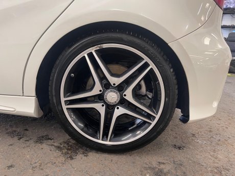 Mercedes-Benz A Class 2.1 A220 CDI AMG Night Edition 7G-DCT Euro 6 (s/s) 5dr 24