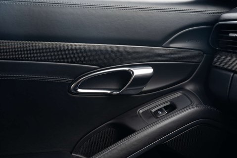 Porsche 911 Carrera S PDK 16