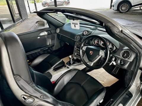 Porsche Boxster 3.2 987 S 2dr 14