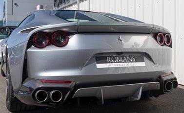 Ferrari 812 Superfast 21