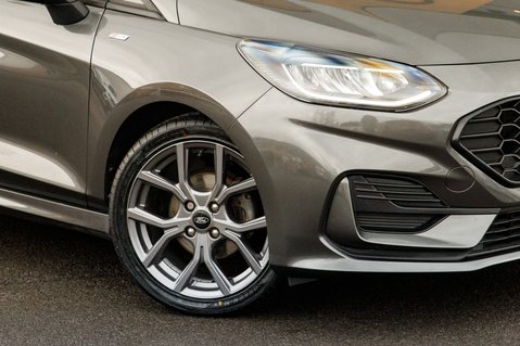 Ford Fiesta ST-LINE MHEV 11