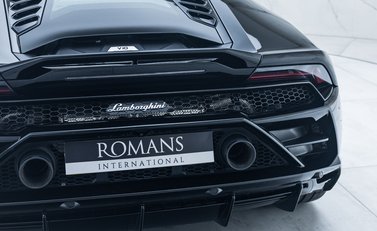 Lamborghini Huracan LP640-4 EVO 34