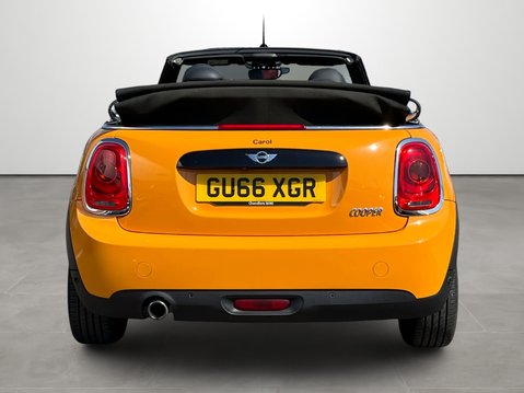 Mini Convertible 1.5 Cooper 2dr [Chili/Media Pack XL] 9