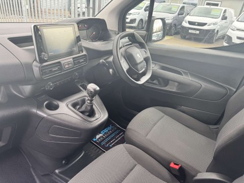 Peugeot Partner 1.5 Partner Professional Premium+ BHDi 26