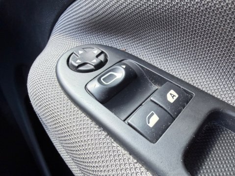 Citroen C3 Picasso 1.6 VTR PLUS HDI 17