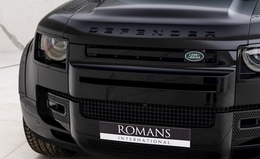 Land Rover Defender 110 X P400 21