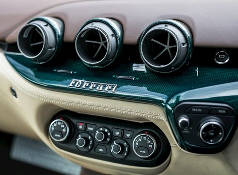 Ferrari F12 Berlinetta 16