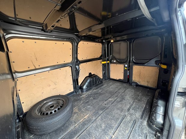 Ford Transit Custom SWB L1H1 Low Roof Limited 280 Air Con Sensors Sport Bodytkit Fitted EURO 6 12