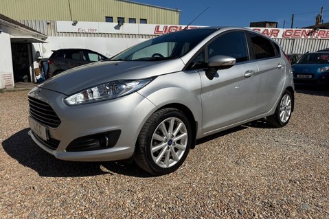 Ford Fiesta TITANIUM,,FORD SYNC,.ONLY £20;00 R:TAX,,STUNNING EXAMPLE  9