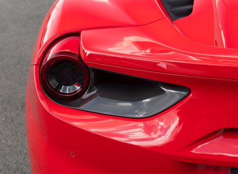 Ferrari 488 Spider 29