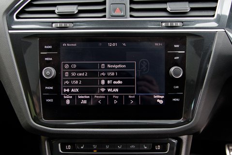 Volkswagen Tiguan R-LINE TECH TDI 4MOTION DSG 19