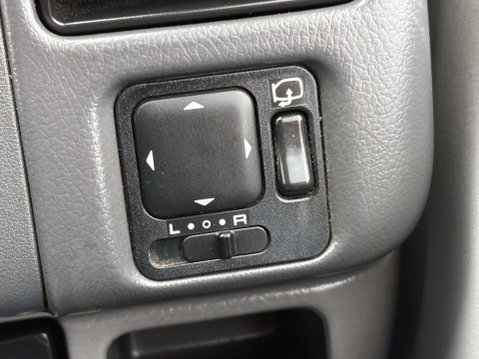 Mazda B 2.5 DIESEL AUTO 30