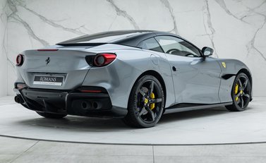 Ferrari Portofino M 8