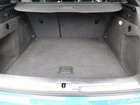 Audi Q3 2.0 TDI QUATTRO BLACK EDITION AUTOMATIC 5dr 23