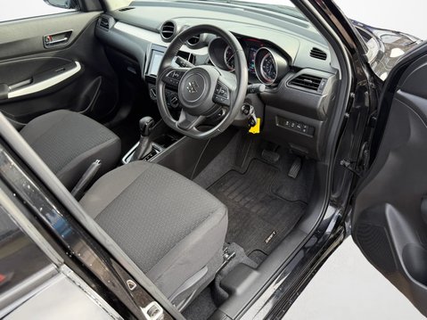 Suzuki Swift 1.2 Dualjet 83 12V Hybrid SZ-T 5dr Auto 21