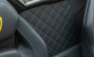 Lamborghini Aventador LP 700-4 ROADSTER 19