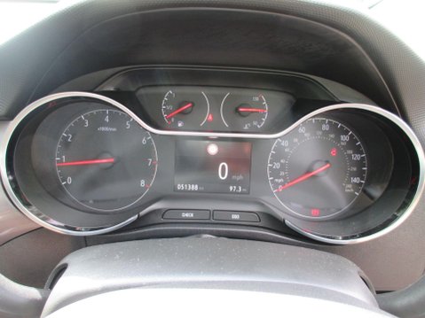 Vauxhall Crossland X 1.2 Elite Nav Euro 6 5dr 19