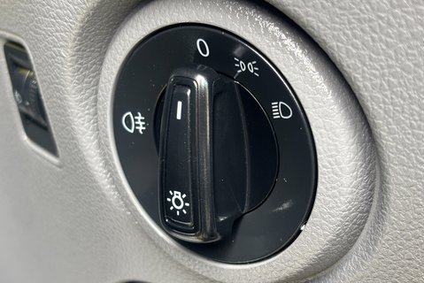 Volkswagen Crafter CR35 L3 H2 140 ps Tdi DSG Trendline Panel Van 34