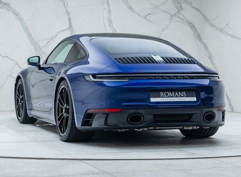 Porsche 911 Carrera GTS (992) 7