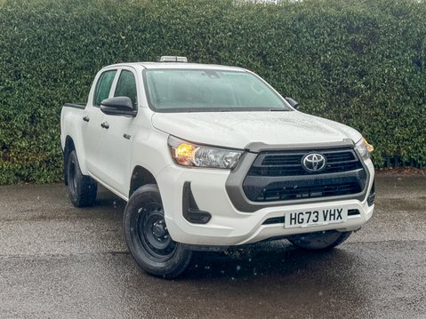 Toyota Hilux Active | 2.4 LT | Double Cab | Tow Bar | Camera | Air Con | 2